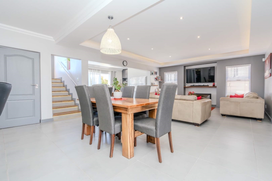 4 Bedroom Property for Sale in Laguna Sands Western Cape